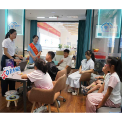 株洲电信“爱心翼站”里的成长课堂