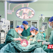 株洲市妇幼保健院第十五党支部的温情坚守