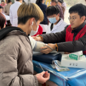 株洲市中心血站：学雷锋树新风 志愿服务暖人心