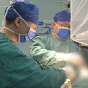 株洲市二医院为90岁高龄骨折患者成功手术