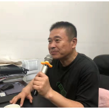 何家坳小学召开心理健康教育主题家长会
