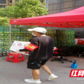 云龙示范区：秋天的第一杯奶茶敬最美“红马甲”