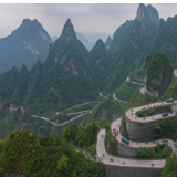 “大爱张家界”诗赛选登丨千回曲道云中绕,邀尽群仙入此来