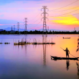 诗歌丨子非：月下的乡村总不会孤独 正如我前方不远的那一碗黎明