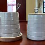 “花明楼杯”百年湖南红色文创大赛丨金奖作品《饮水思源陶瓷杯》