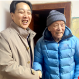 湖南艺术职业学院领导带队慰问离退休老同志