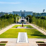 刘红科：《湘潭大学赋》