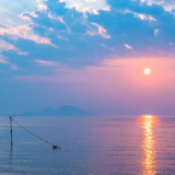 行吟诗刊丨马鸣：傍晚的时候，他把夕阳放进了大海