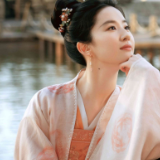 艺评丨朱敏：市井中藏雅致，繁华里存风骨
