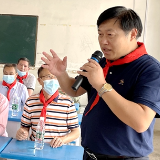 洞口县政协委员、作家联合乡镇共同为书香社会建设助力