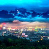 诗朗诵丨王鹏:偏爱张家界(朗诵:李兵 蔡青青)