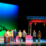 “两地红·一家亲”长沙花鼓戏《胡子将军》在延安倾情献演