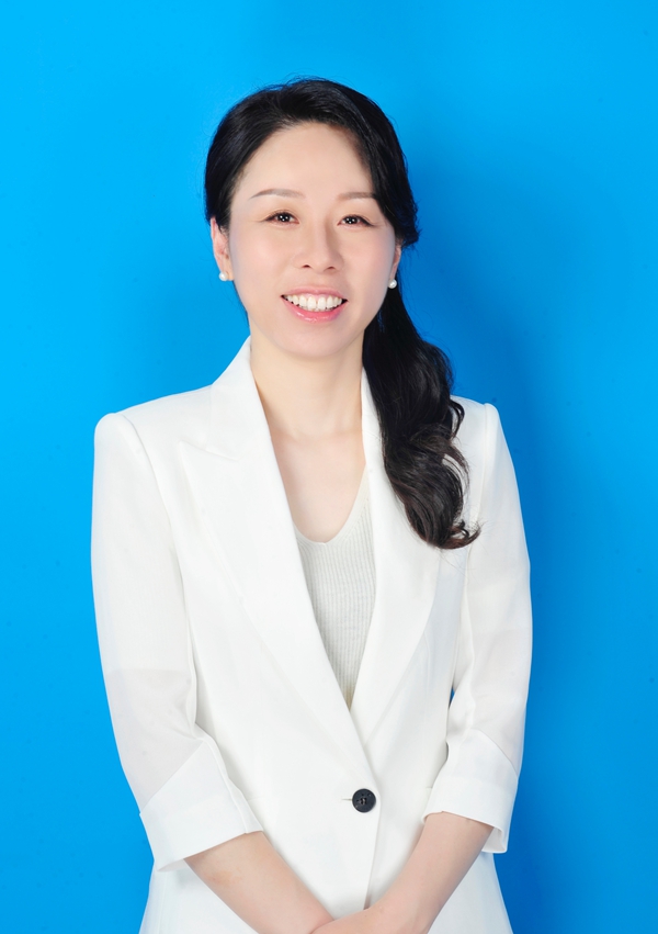 李琦_副本.jpg