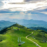 诗词丨蔡建和：风吹草皱现微浪，日落苍山一抹胭