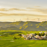 诗评丨刘年：没有阴影的乌托邦