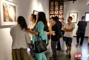 何俊艺术作品邀请展开幕