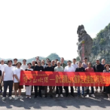 湘中风物灿 文旅绘新篇——“漫步山水间”当代湖南山水画家娄底采风写生创作活动侧记