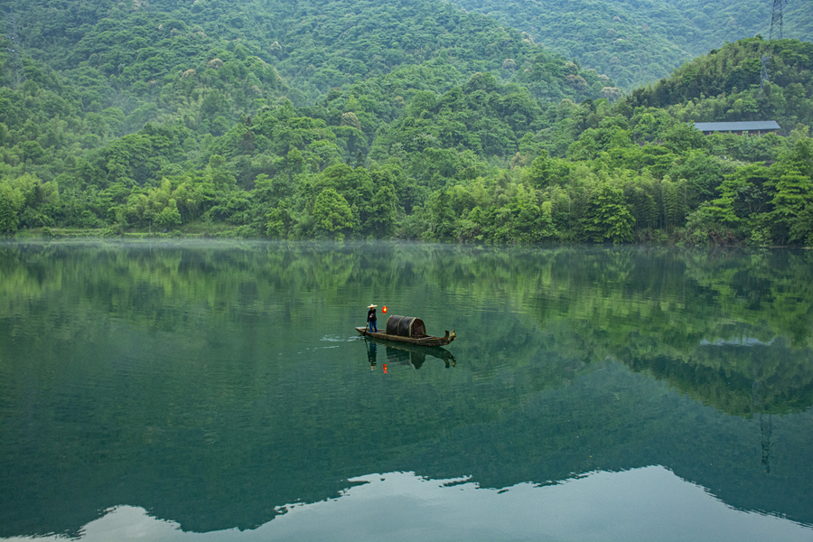 千库网_郴州小东江夏天风景山川河流湖南_摄影图编号166381_副本.jpg