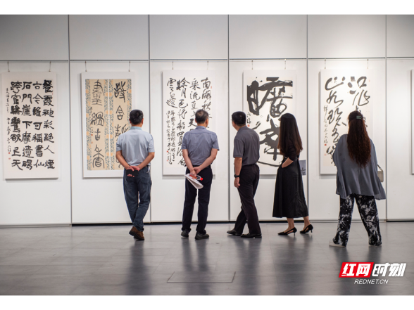 戎墨丹青一一当代中青年11人书法长沙展启幕