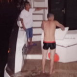 衡阳一男士游泳抽筋，危急时刻交通执法人紧急救助