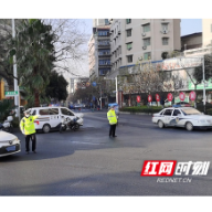 石鼓交警区域联动管理 两会期间全区道路畅通、有序