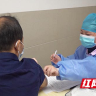 衡阳县：优化接种流程 方便群众就近接种“加强针”