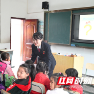 南岳法院：让法治阳光浸润留守儿童的心田