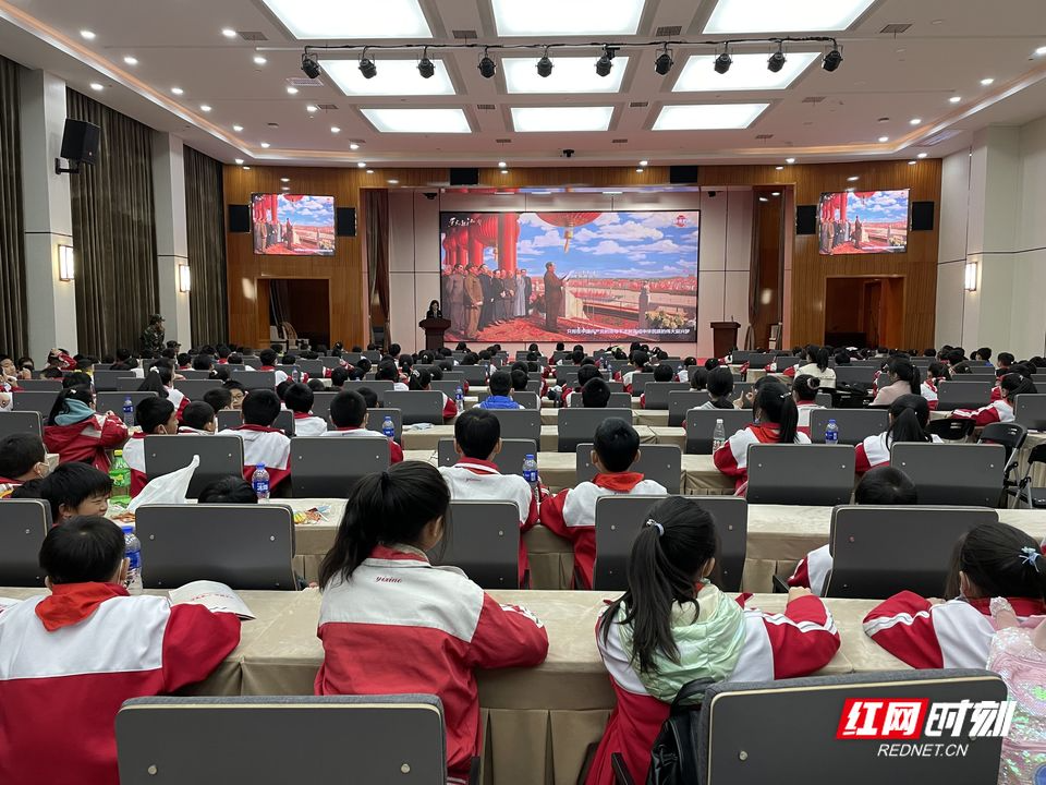 常宁市宜阳小学学子走进爱国主义教育基地 上一堂“行走的思政课”