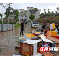 珠晖警方清查赌博机乱象 20台赌博机被集中销毁