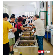 厉行节约新风尚 祁东县育贤中学推出学生简易自助餐
