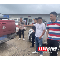 露头就打！两名男子发放不良广告被行政拘留5日