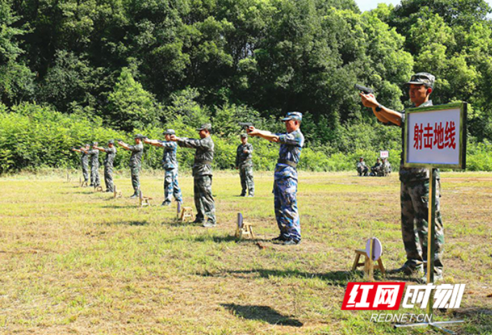 高温淬火砺精兵 衡阳警备区半年军事训练考核“战味”十足