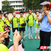 湖南常宁:花式“开学第一课” 迎来多彩新学期