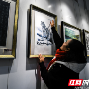 新春走基层|湖南常宁：版画进社区 文化迎新春