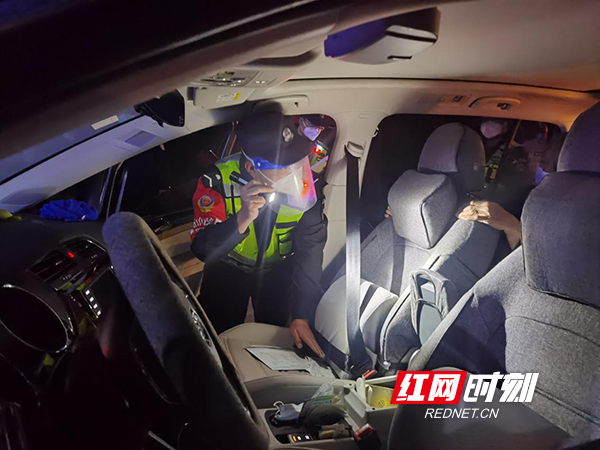衡山：政法系统合力开展夜间巡逻 为辖区群众点亮“平安灯”