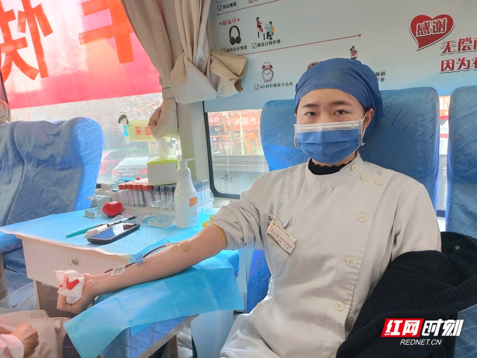 衡阳市中心医院71名医务人员献血助力新冠危重症患者急救