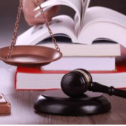 被告人身体抱恙无法到庭，这个涉毒案件这么审