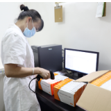 疫苗接收、扫码入库、登记分发……常宁这群护“苗”人在奔跑