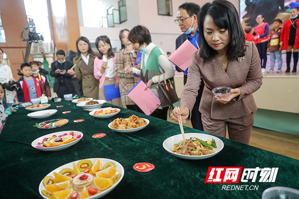 衡阳县：亲子烹饪舌尖上的“廉”味