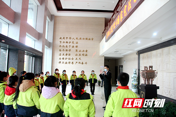 蒸湘法院开展“12·4国家宪法日”公众开放日活动