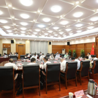 衡阳市委理论学习中心组（扩大）举行2022年第六次集体学习