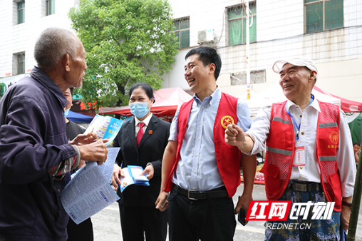 耒阳法院:让“湾村明白人”成为法治宣传前哨站