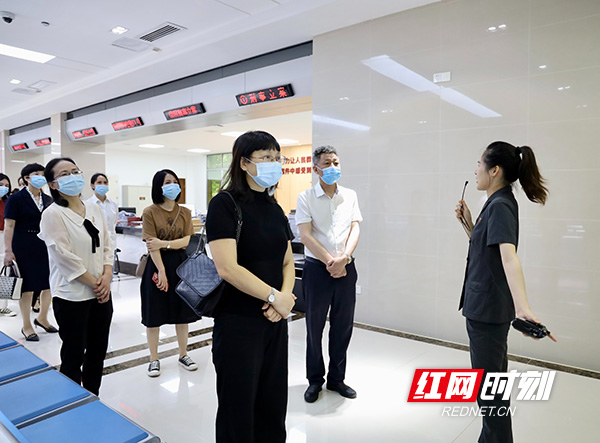 衡阳中院开门纳谏听民声 擦亮“窗口”提服务