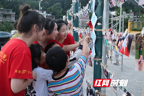 衡阳师院：“三下乡”用镜头记录美丽乡村