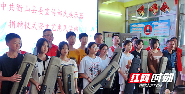 衡山返乡大学生爱心助教暖童心