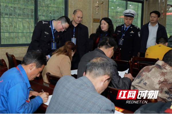 真方便！衡阳县岘山镇180余名学员“家门口”考驾照