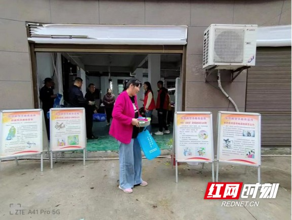 反邪进企业，共织文明网！衡东县委政法委开展反邪教警示教育进企业活动