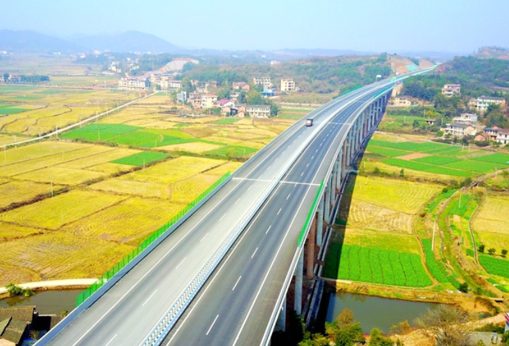 湖南祁东县：以高速公路为翼，“宝藏”县城开启腾飞之路