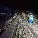 大雪封路救护车无法抵达，南华附二急救团队徒步进村救出摔伤老人