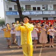 太极从娃娃抓起！湖南工学院大学生再进乡村小学开设少儿太极班